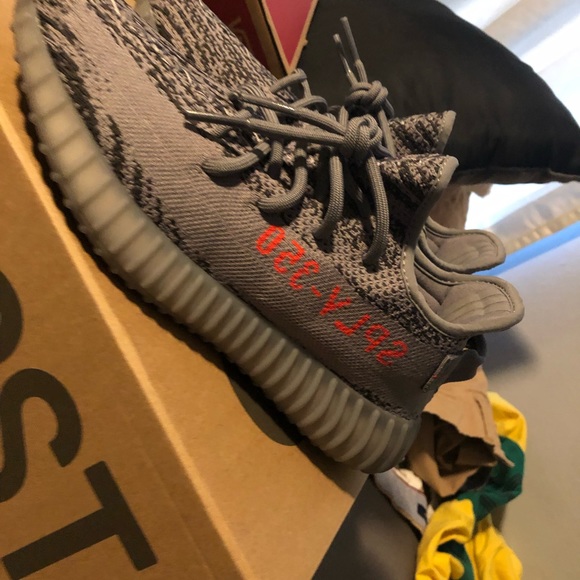 Yeezy - Picture 6 of 7